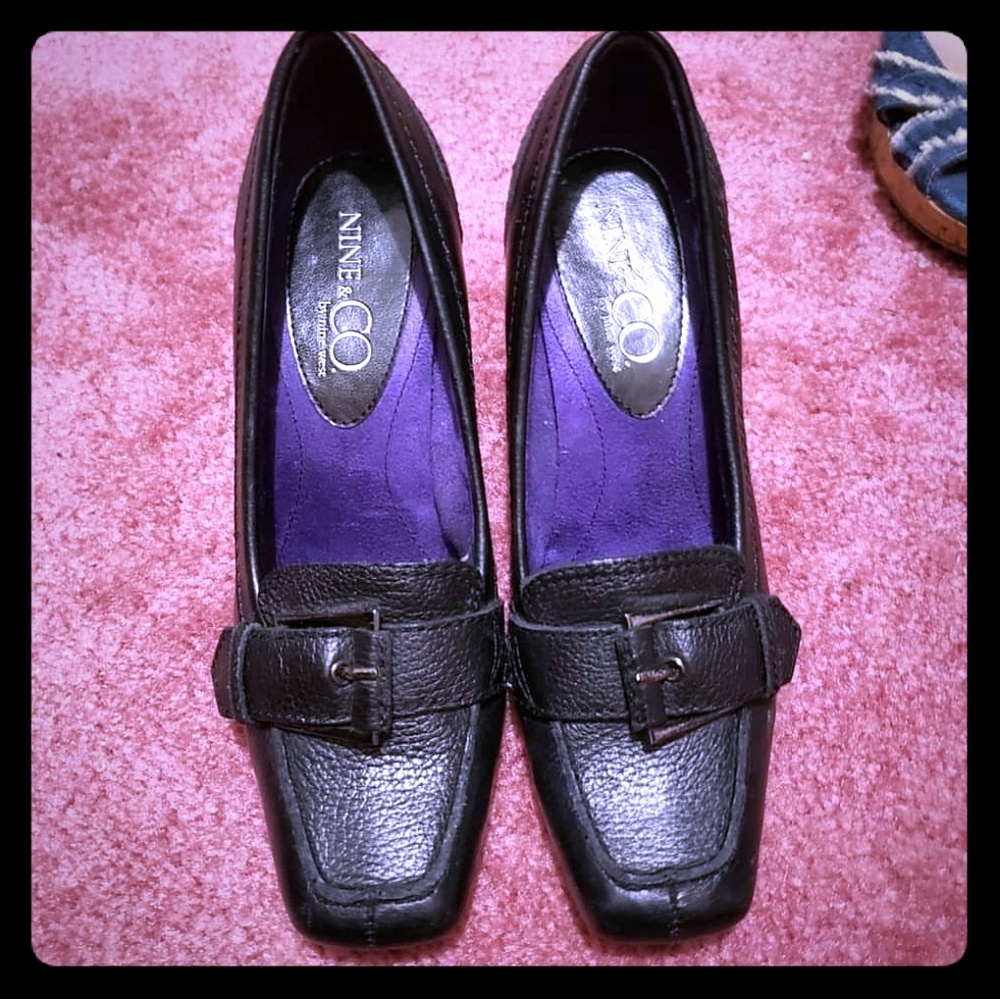 Vintage Nine and co size 6 heels